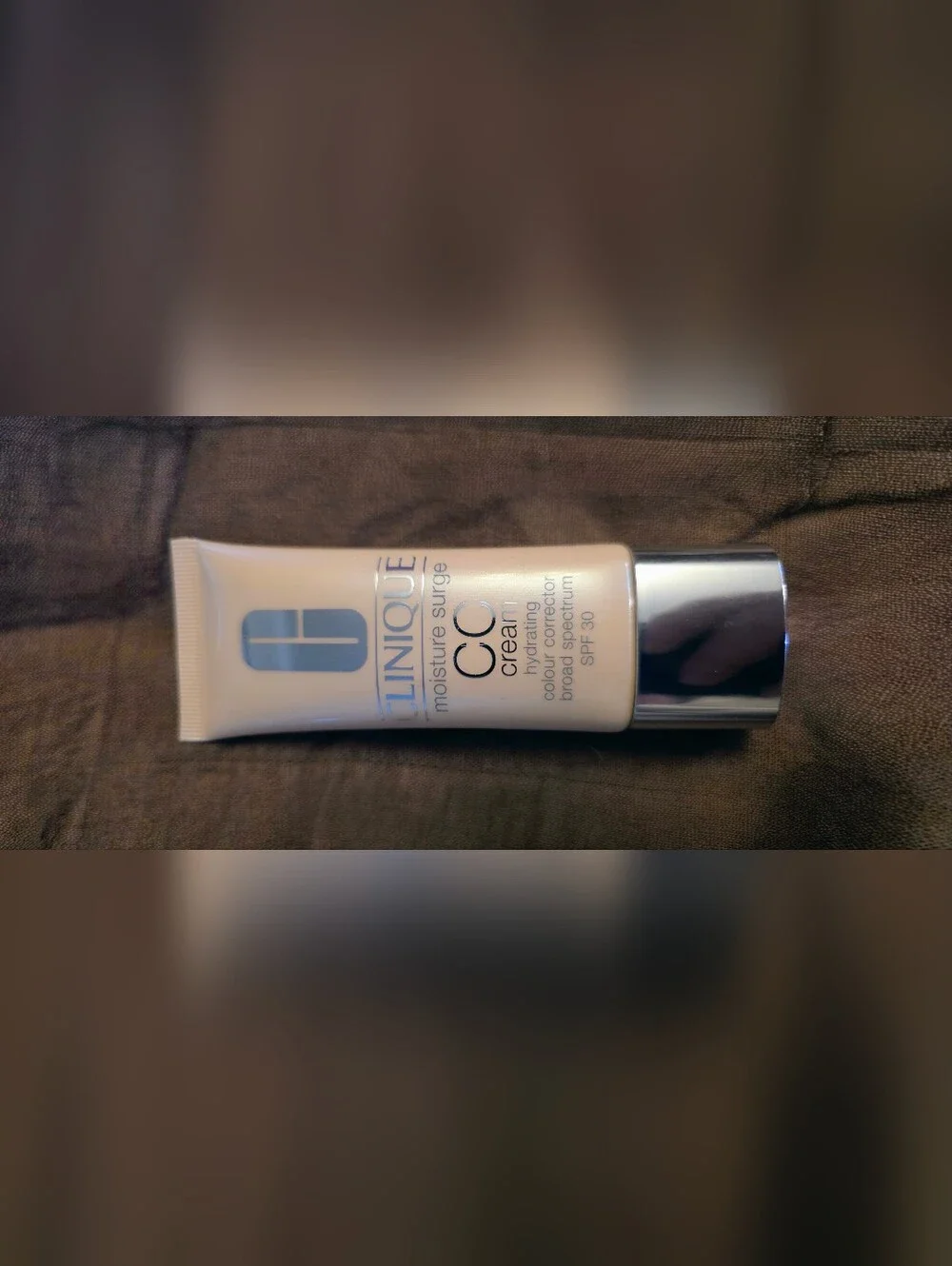 Clinique Moisture Surge CC Cream - Light Beige Finish